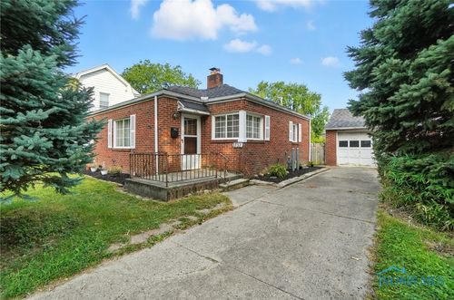 1732 Gilbert Rd, Toledo, OH, 43614-4009 | Card Image