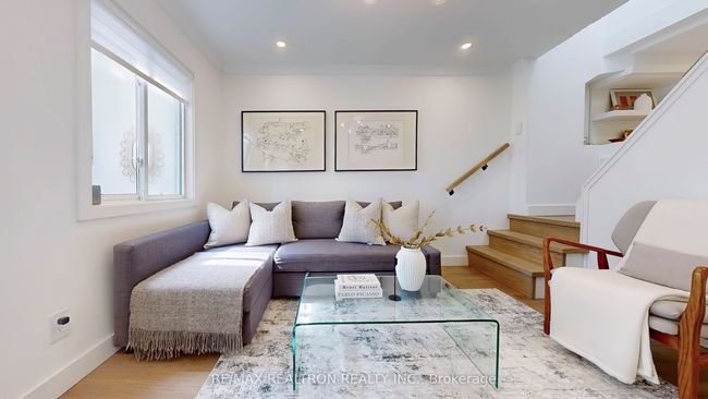 92 Walpole Ave, House attached with 2 bedrooms, 1 bathrooms and null parking in Toronto ON | Image 8
