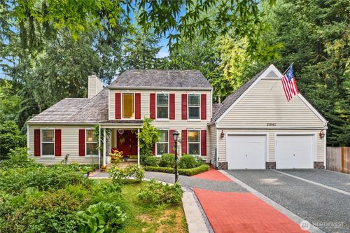 21842 Ne 30th Pl, Sammamish, WA, 98074-6358 | Card Image