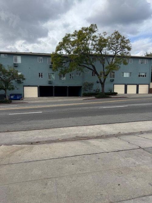 4-4501 Finley Ave, Los Angeles, CA, 90027-2622 | Card Image