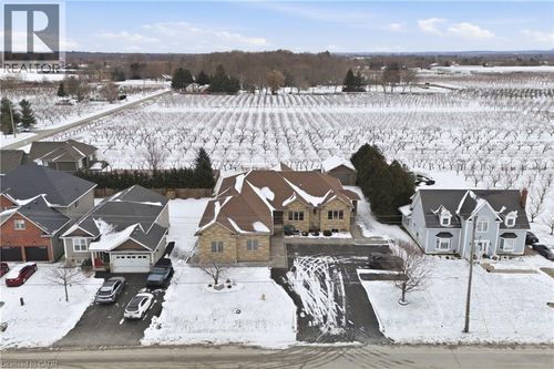 {{alt}} | Card Image