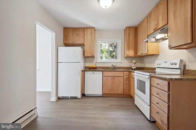 2281 Emerald Heights Ct, Townhouse with 3 bedrooms, 3 bathrooms and null parking in RESTON VA | Image 8