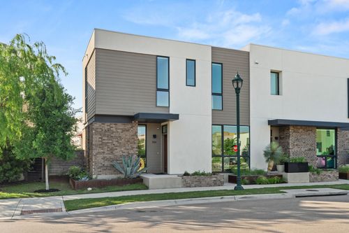 2524 Doc Reeves St, Austin, TX, 78723-4910 | Card Image