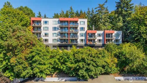 apt-11-145 105th Ave Se, Bellevue, WA, 98004-6271 | Card Image