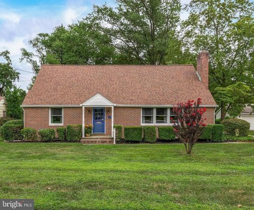 111 Flynn Ave, MOORESTOWN, NJ, 08057-1645 | Card Image