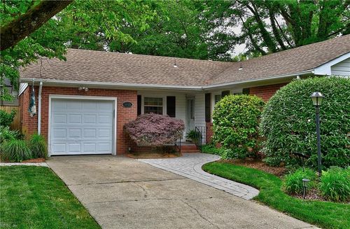 3333 Old Kirkwood Dr, Virginia Beach, VA, 23452-5949 | Card Image