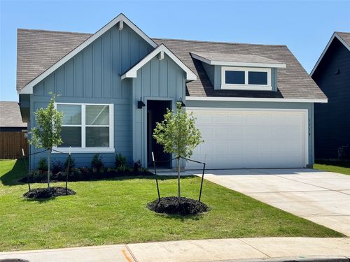 1714 Windsor Blvd, Lockhart, TX, 78644-5051 | Card Image