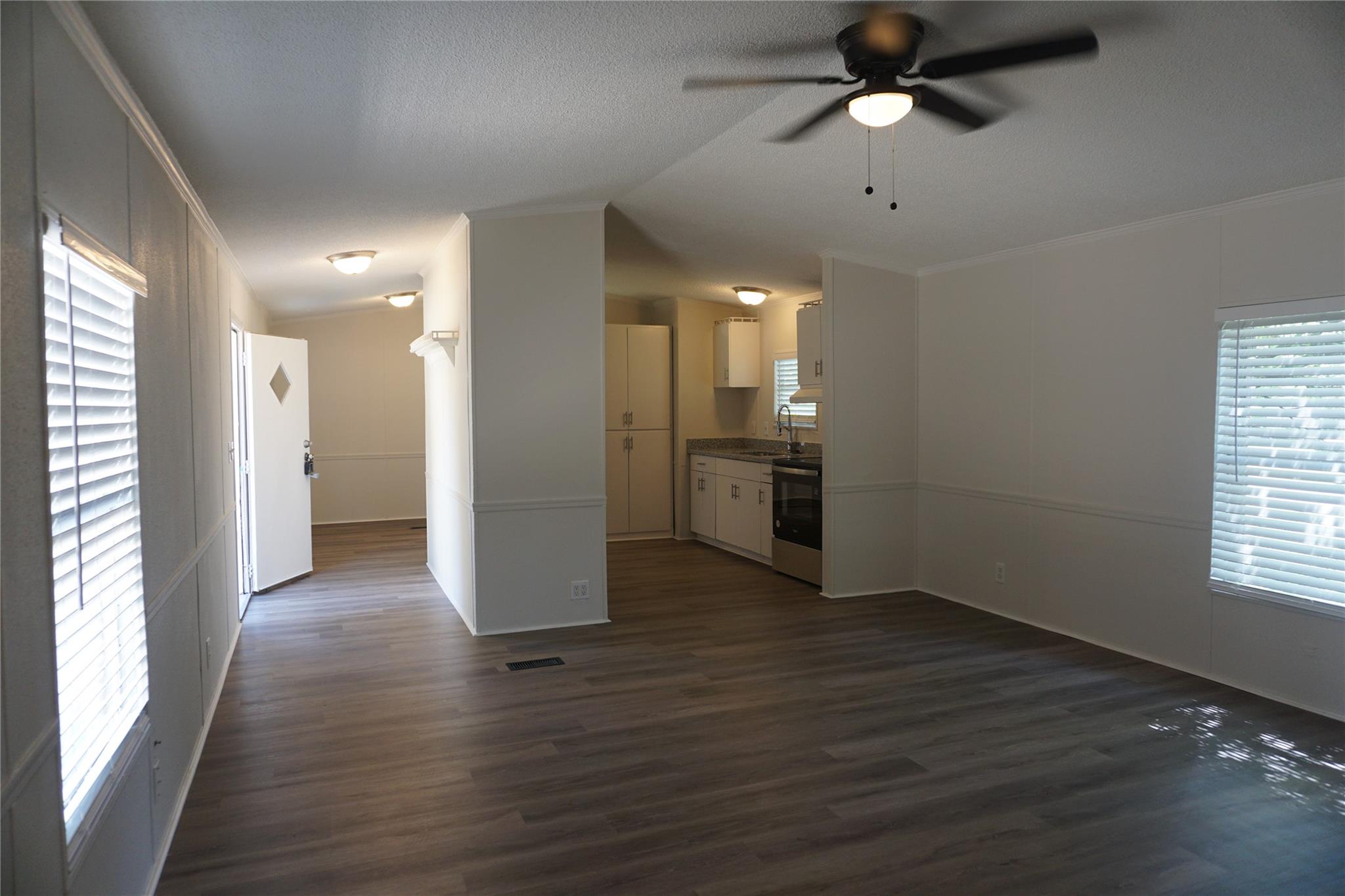 Residential Lease in Willis 4