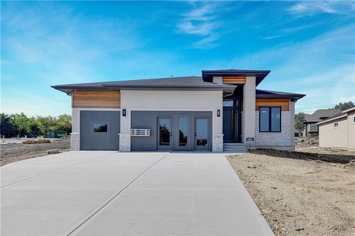 25047 W 98th Pl, Lenexa, KS, 66227-7394 | Card Image