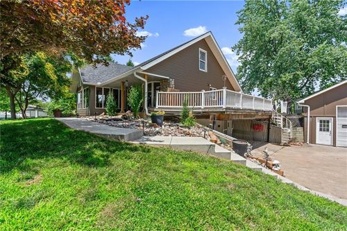 8901 Stillhouse Rd, Liberty, MO, 64068-8343 | Card Image