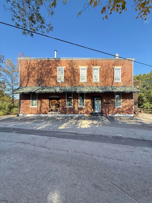 350 Pike St, Sadieville, KY, 40370 | Card Image