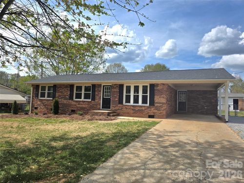 104 Lou Dr, Gastonia, NC, 28052-9443 | Card Image
