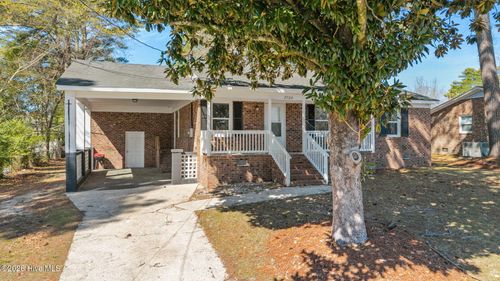 2704 Shawnee Pl, Greenville, NC, 27834-5668 | Card Image