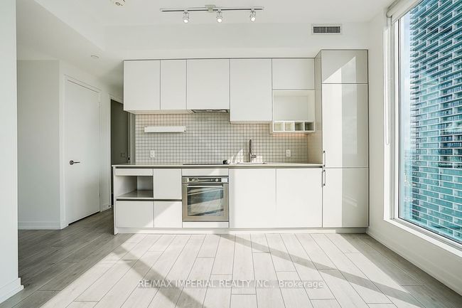 2603 - 5 Buttermill Ave, Condo with 2 bedrooms, 2 bathrooms and null parking in Vaughan ON | Image 26