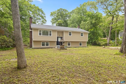 20 Quiet Woods Rd, East Hampton, CT, 06424-1811 | Card Image