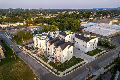 building-group-1-5631 Lenox Ave, Nashville, TN, 37209 | Card Image