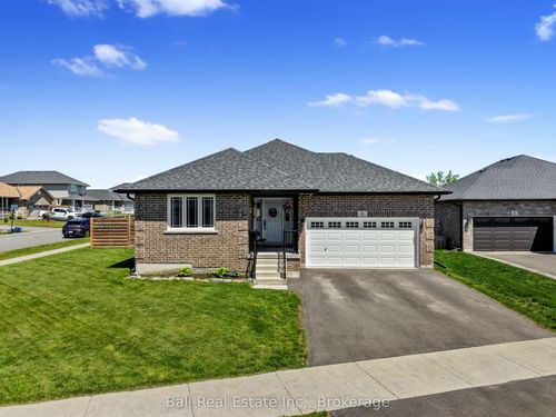 8 Darrell Drain Crescent, Asphodel Norwood, ON, K0L2V0 | Card Image