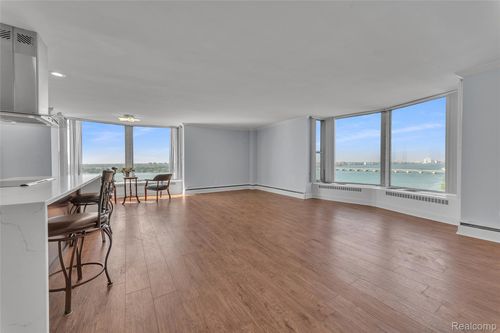 apt-1610-8200 E Jefferson Ave, Detroit, MI, 48214-2682 | Card Image