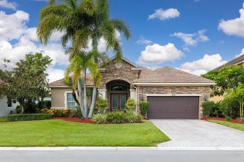912 Sw Sun Cir, Palm City, FL, 34990-1573 | Card Image