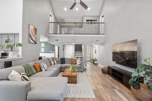 13021 Amarillo Ave, Austin, TX, 78729-7538 | Card Image