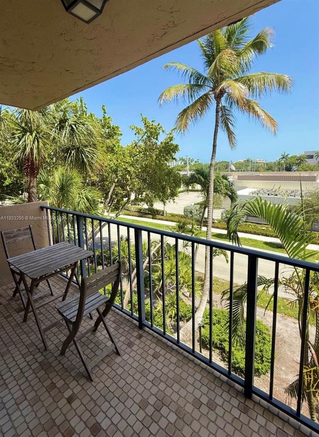 APT-305 - 1625 Se 10 Th Ave, Condo with 1 bedrooms, 1 bathrooms and null parking in Fort Lauderdale FL | Image 17