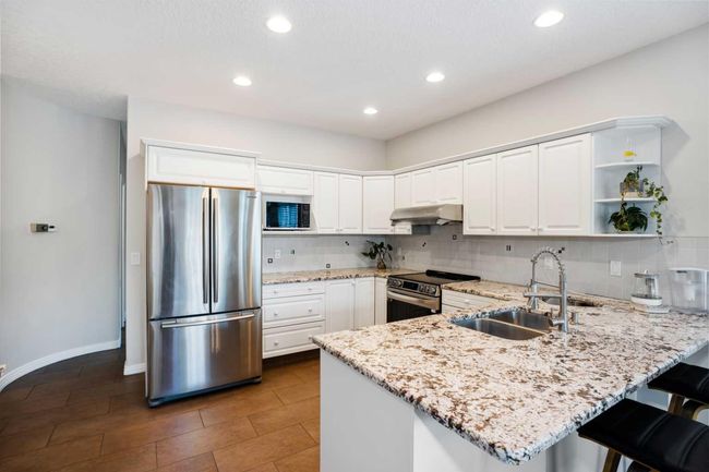 11 Patrick View Sw, House other with 4 bedrooms, 4 bathrooms and 4 parking in Calgary AB | Image 20