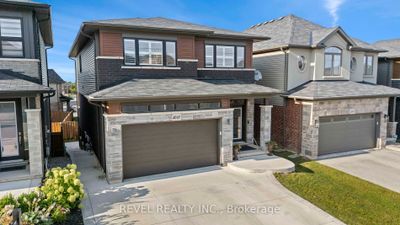 4065 Healing St, House other with 4 bedrooms, 4 bathrooms and 6 parking in Beamsville ON | Image 1