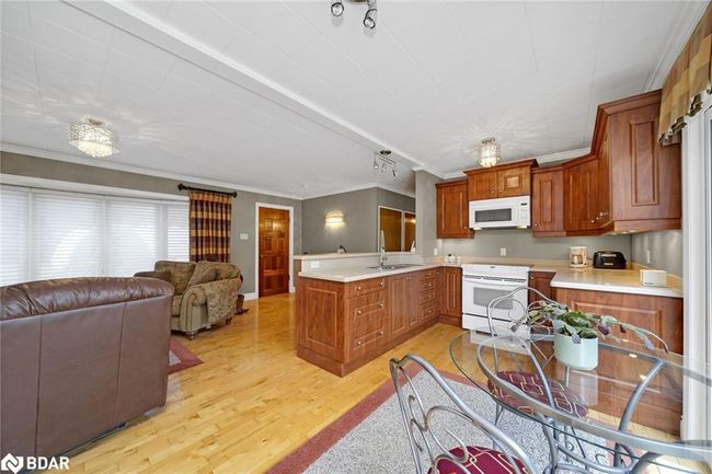 13181 Highway 7, House other with 3 bedrooms, 2 bathrooms and 8 parking in Georgetown ON | Image 8