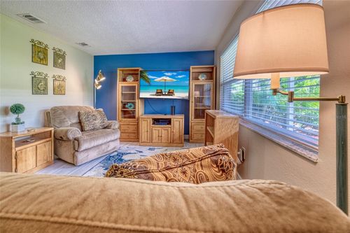 2-10039 62nd Ave N, St Petersburg, FL, 33708-4545 | Card Image