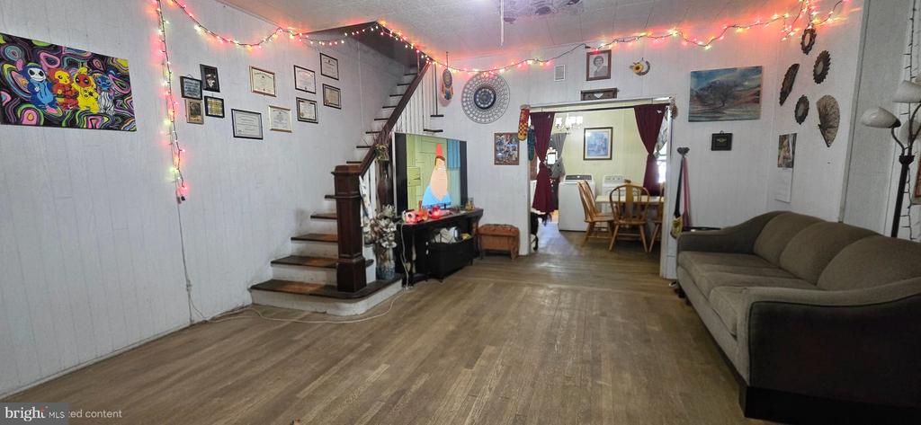 Residential in MINERSVILLE 5