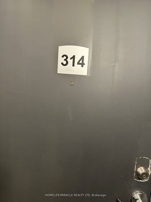 g-314-275 Larch St, Waterloo, ON, N2L3R2 | Card Image