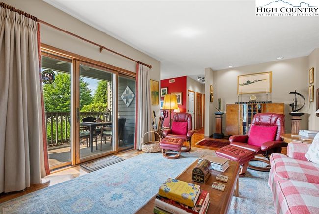Sliders to the patio | Image 6