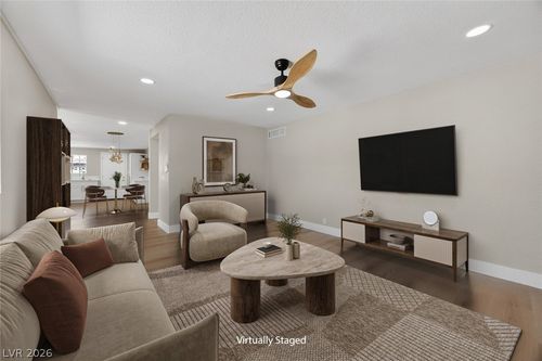 4528 Pacyna St, Las Vegas, NV, 89122-6629 | Card Image