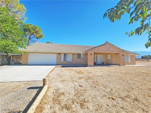 3120 Easy St, Pahrump, NV, 89061-7914 | Card Image