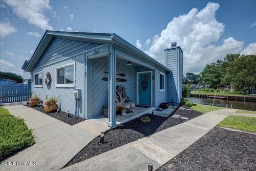 5 Harbour Walk, New Bern, NC, 28562-8902 | Card Image