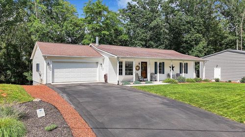 139 Lynville Dr, Hardy, VA, 24101-3214 | Card Image