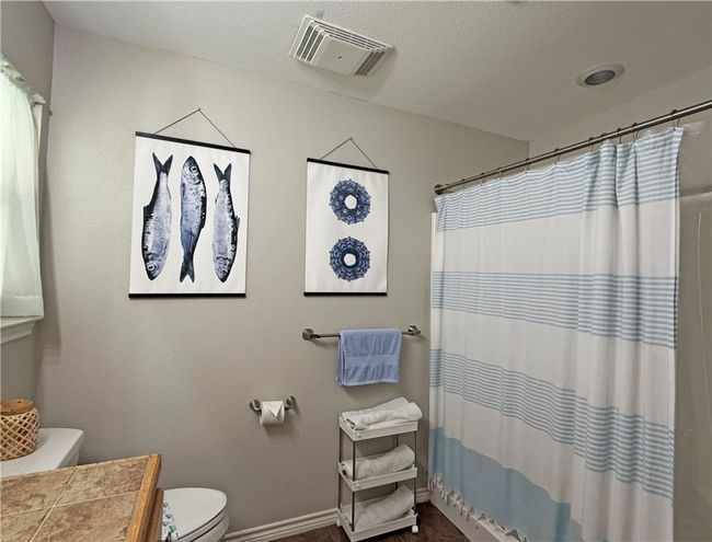 1020 S Live Oak St, House other with 2 bedrooms, 2 bathrooms and null parking in Rockport TX | Image 19