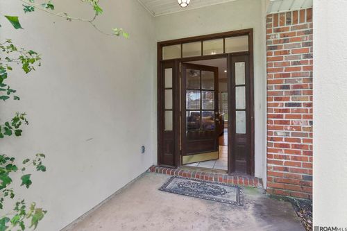42202 Norwood Rd, Gonzales, LA, 70737-7119 | Card Image