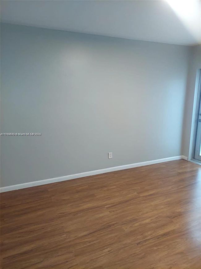 APT-4 - 7430 Carlyle Ave, Condo with 2 bedrooms, 1 bathrooms and null parking in Miami Beach FL | Image 5
