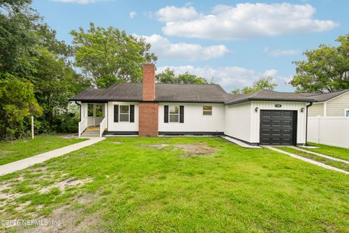 336 W South St, Starke, FL, 32091-3935 | Card Image