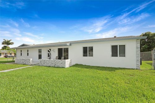 10945 Sw 142nd Ln, Miami, FL, 33176-6541 | Card Image