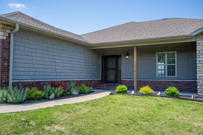 Table Rock Lake Home | Image 10