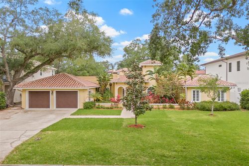 3215 W Fair Oaks Ave, TAMPA, FL, 33611-2707 | Card Image