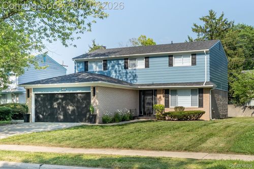 27426 Marshall St, Southfield, MI, 48076-5141 | Card Image