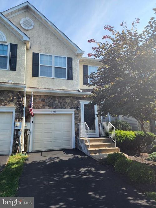 2503 Sage Wood Dr, NEWTOWN SQUARE, PA, 19073-2757 | Card Image