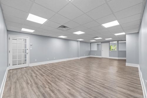 ste-203-308 W Main St, Smithtown, NY, 11787-2617 | Card Image
