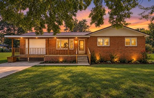 112 Smith St, Huntland, TN, 37345-3155 | Card Image