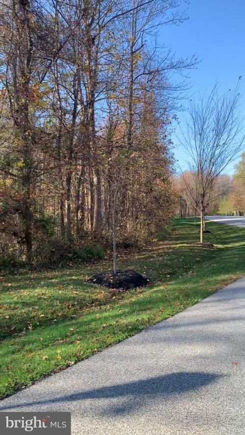 2801 Westbrook Ln, BOWIE, MD, 20721-1215 | Card Image