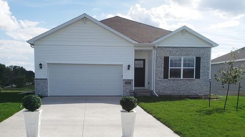 3400 Dreusicke Dr, Coralville, IA, 52241-3415 | Card Image