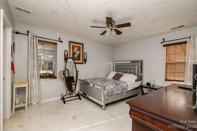 6706 Park Hickory Dr, House other with 3 bedrooms, 2 bathrooms and null parking in Charlotte NC | Image 10